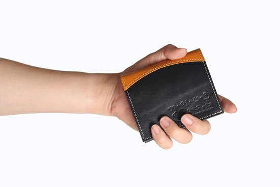 極小財布　COLINA【定期ポケット付き】