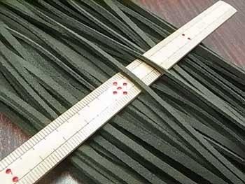 スエードーコード col.8 幅約3mmX厚さ約1mm 約87cm