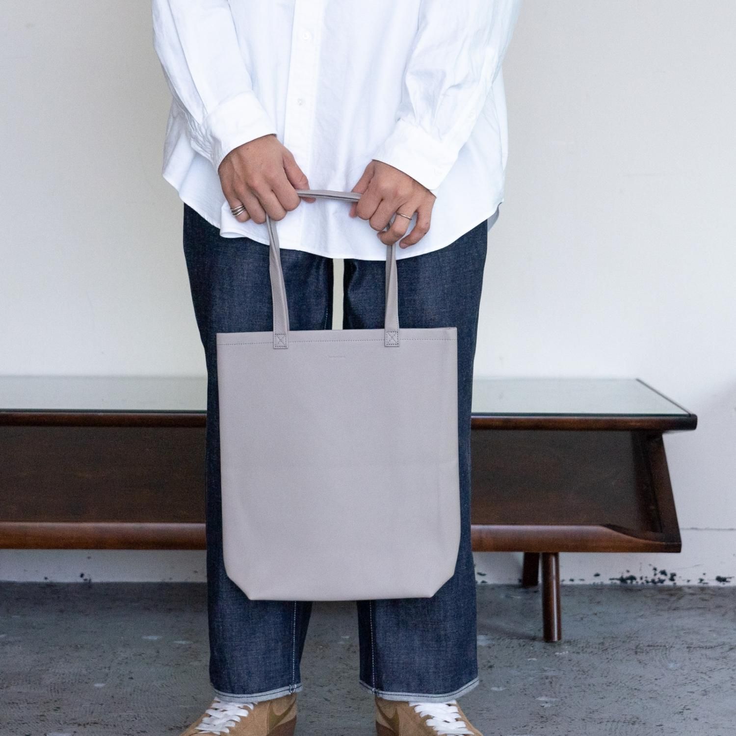 くらい 最終値下げ Hender Scheme cow bag M O2gKG-m93029051835