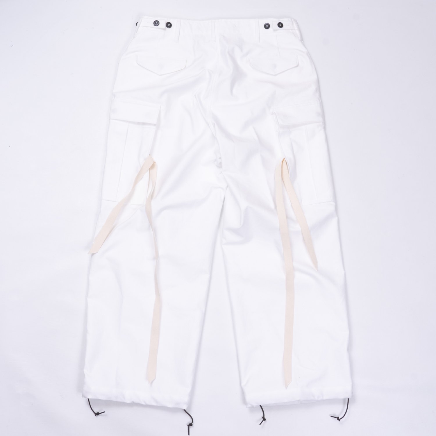 TUKI * 0154 Field Cargo * White