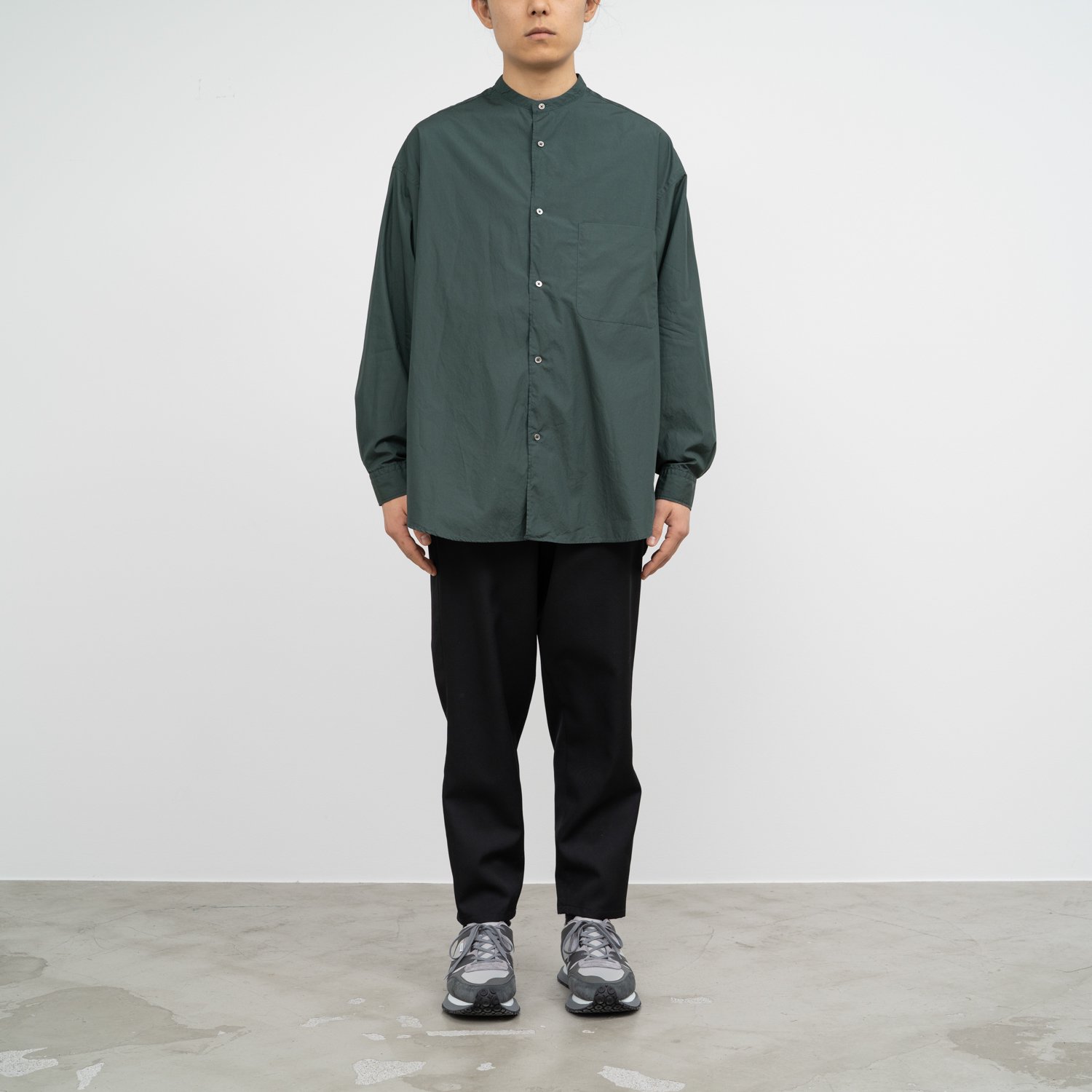 Graphpaper * 22AW Collection Broad Oversized Band Collar Shirt(3色展開)