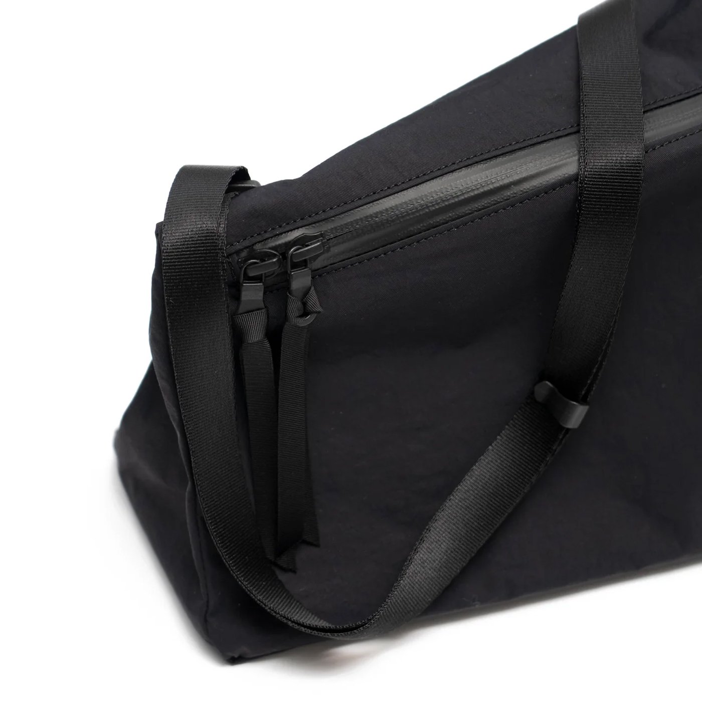 Graphpaper * Blankof for GP Shoulder Bag ”TRIANGLE” * Black