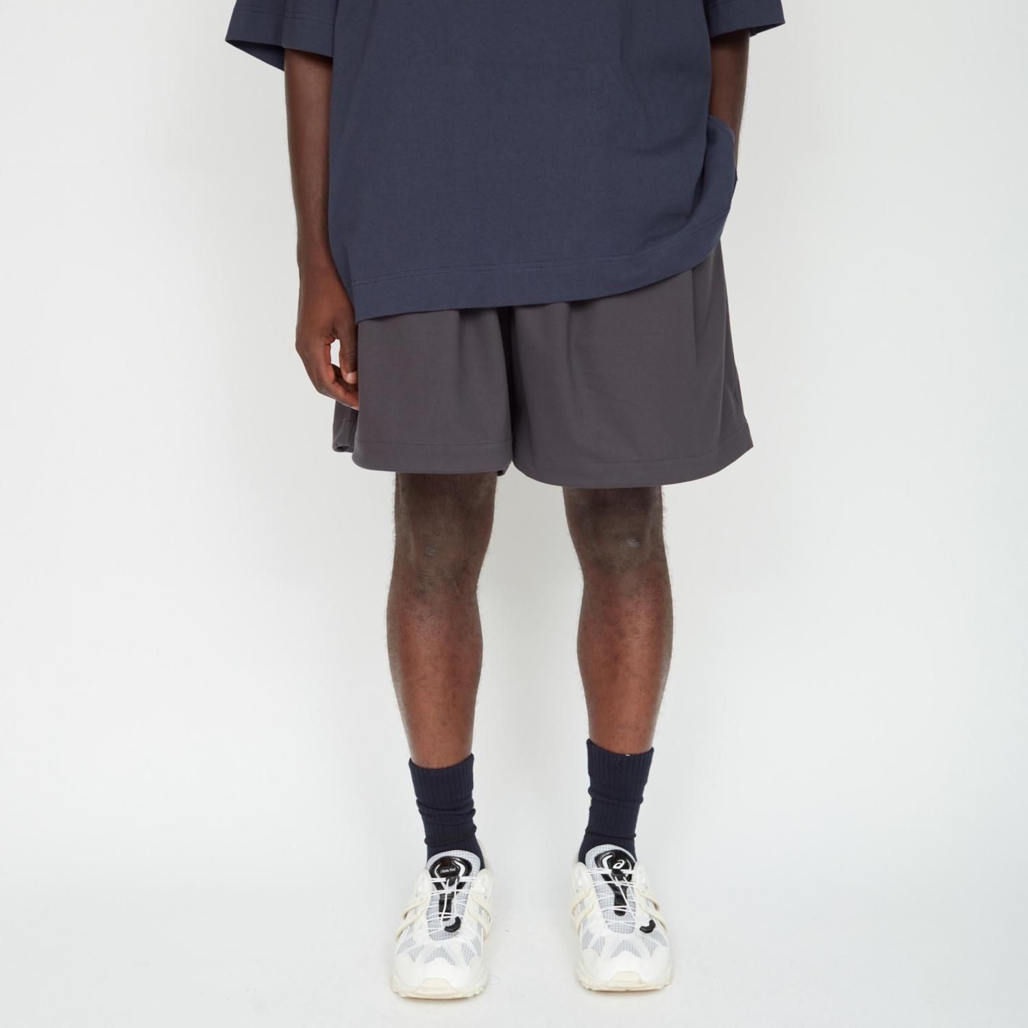 UNTRACE * _157 Knee Shorts(2Ÿ)