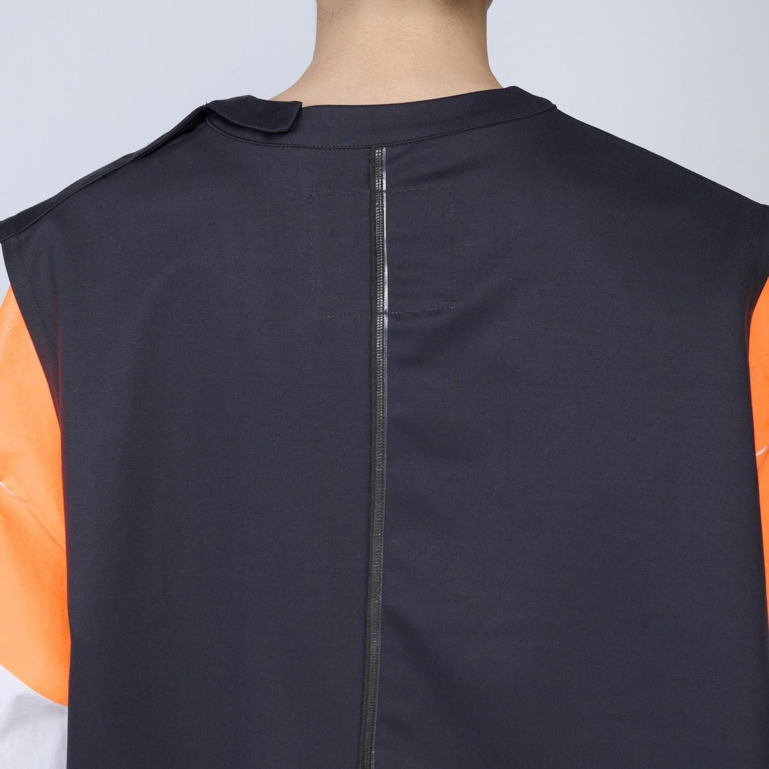 UNTRACE * _204 No Sleeve Vest(2Ÿ)