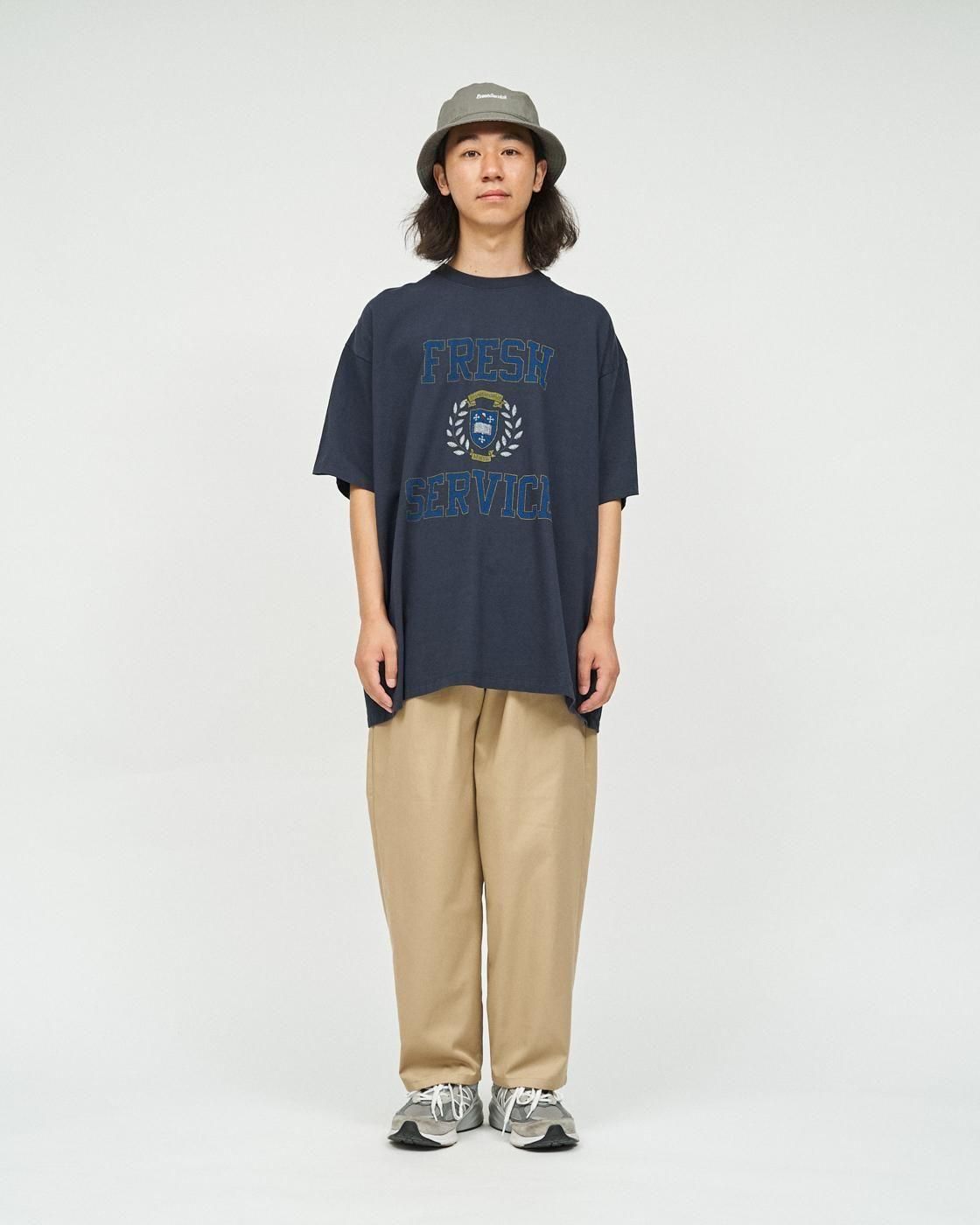 FreshService * FSC253-70013 CORPORATE PRINTED S/S TEE COLLEGE(4Ÿ)