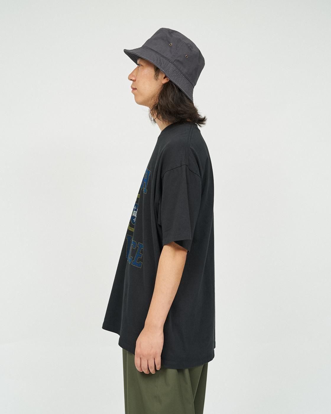 FreshService * FSC253-70013 CORPORATE PRINTED S/S TEE COLLEGE(4Ÿ)