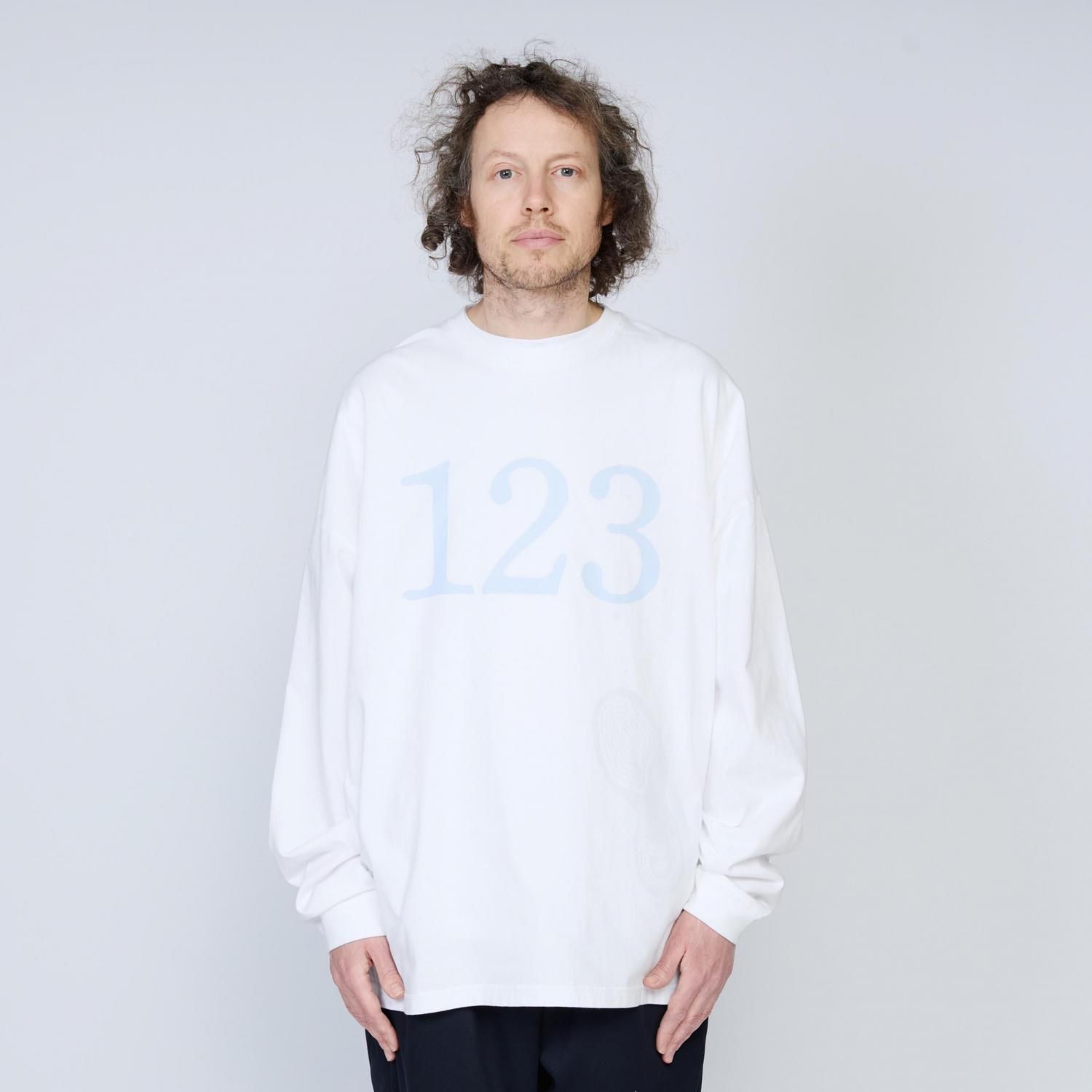 UNTRACE ホワイト長袖カットソー UNTRACE アントレース _214 グラフィックプリントロングスリーブ