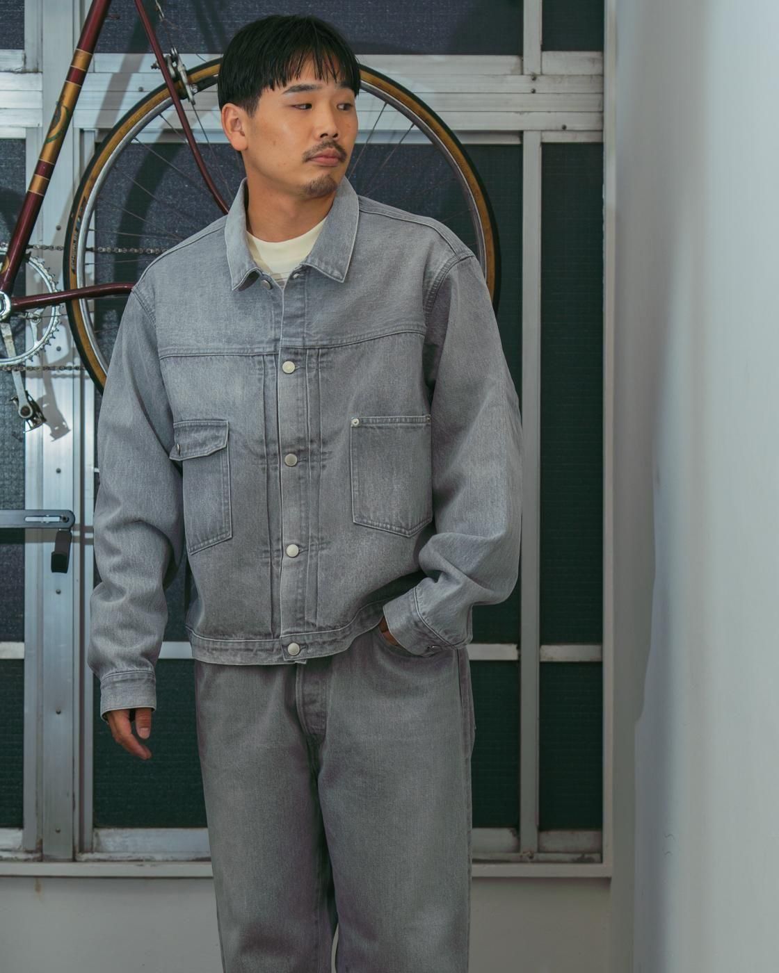 Unlikely * U25F-18-0011 Unlikely Time Travel Trucker Jacket Gray Denim * Used Gray