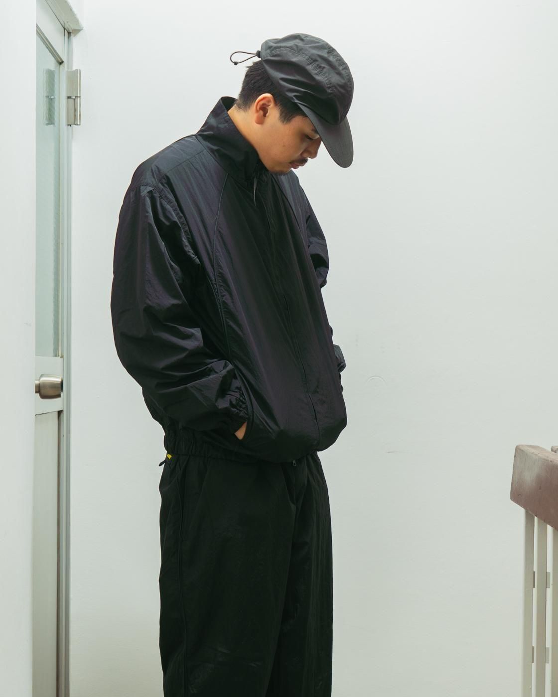 FARAH * FR0502-M4026 Nylon Piping Jogger Pants * Black