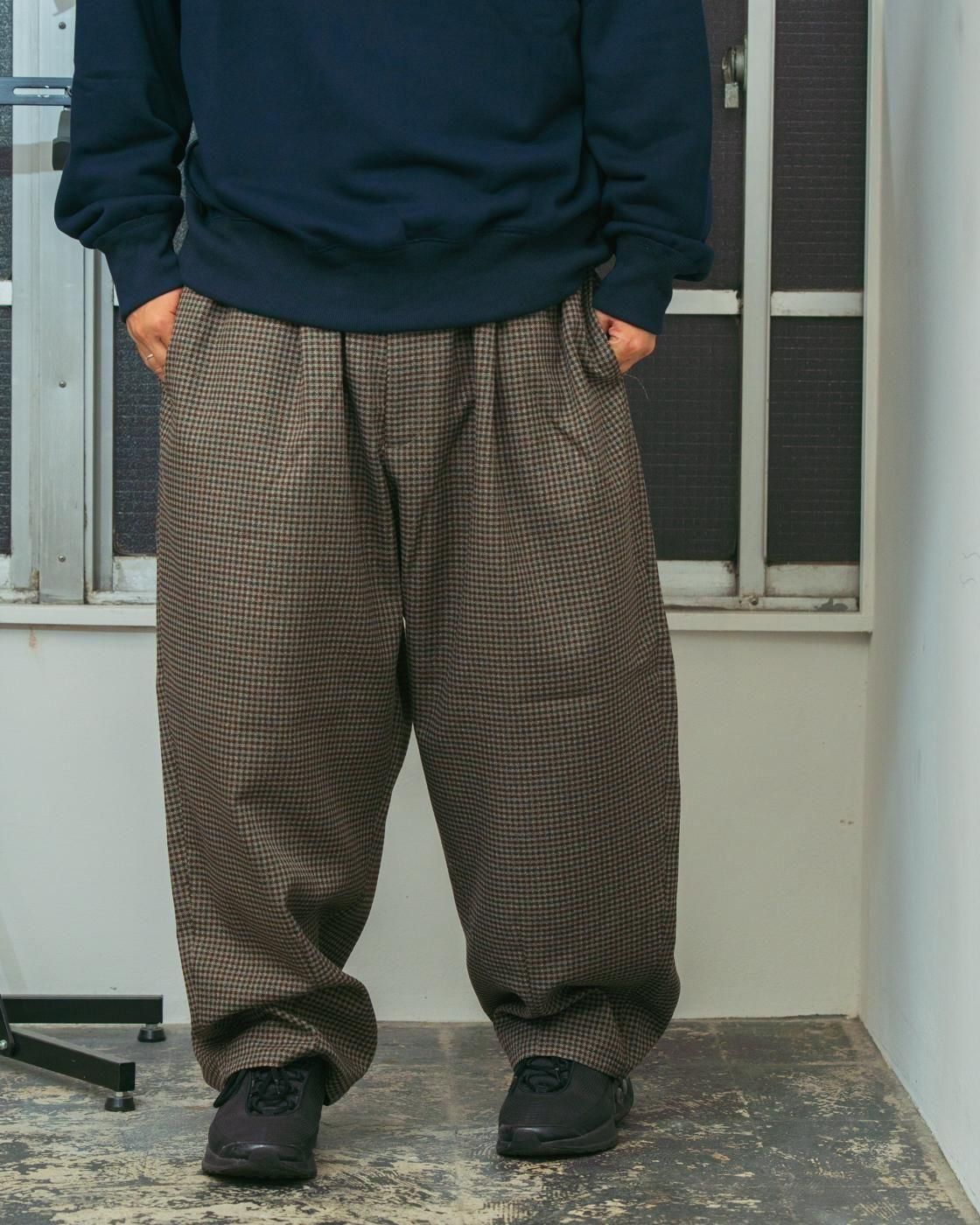 is-ness * TECH TWEED DARTS PANTS(2色展開)