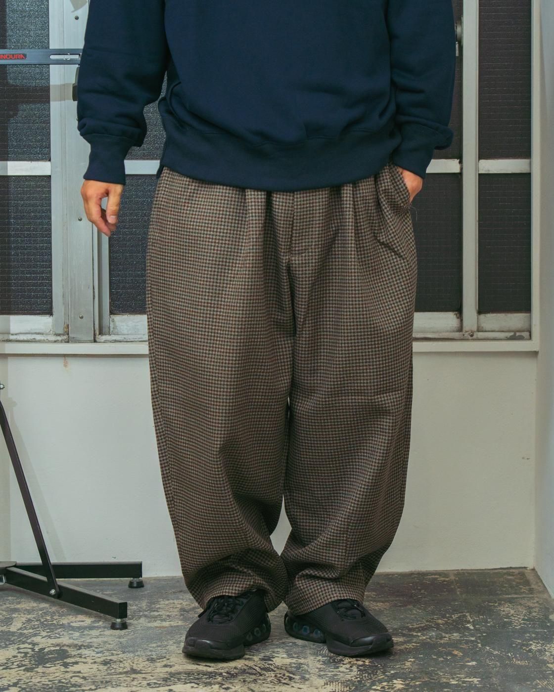 is-ness * TECH TWEED DARTS PANTS(2色展開)