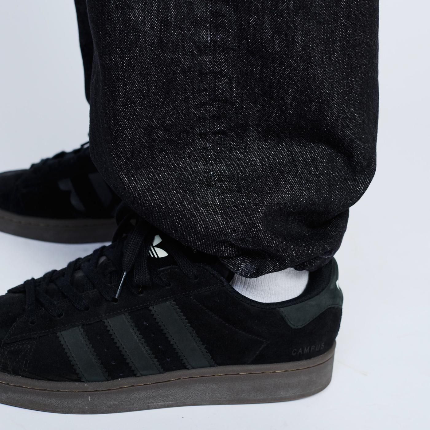 UNTRACE * _146 Straight Denim Pants * Black