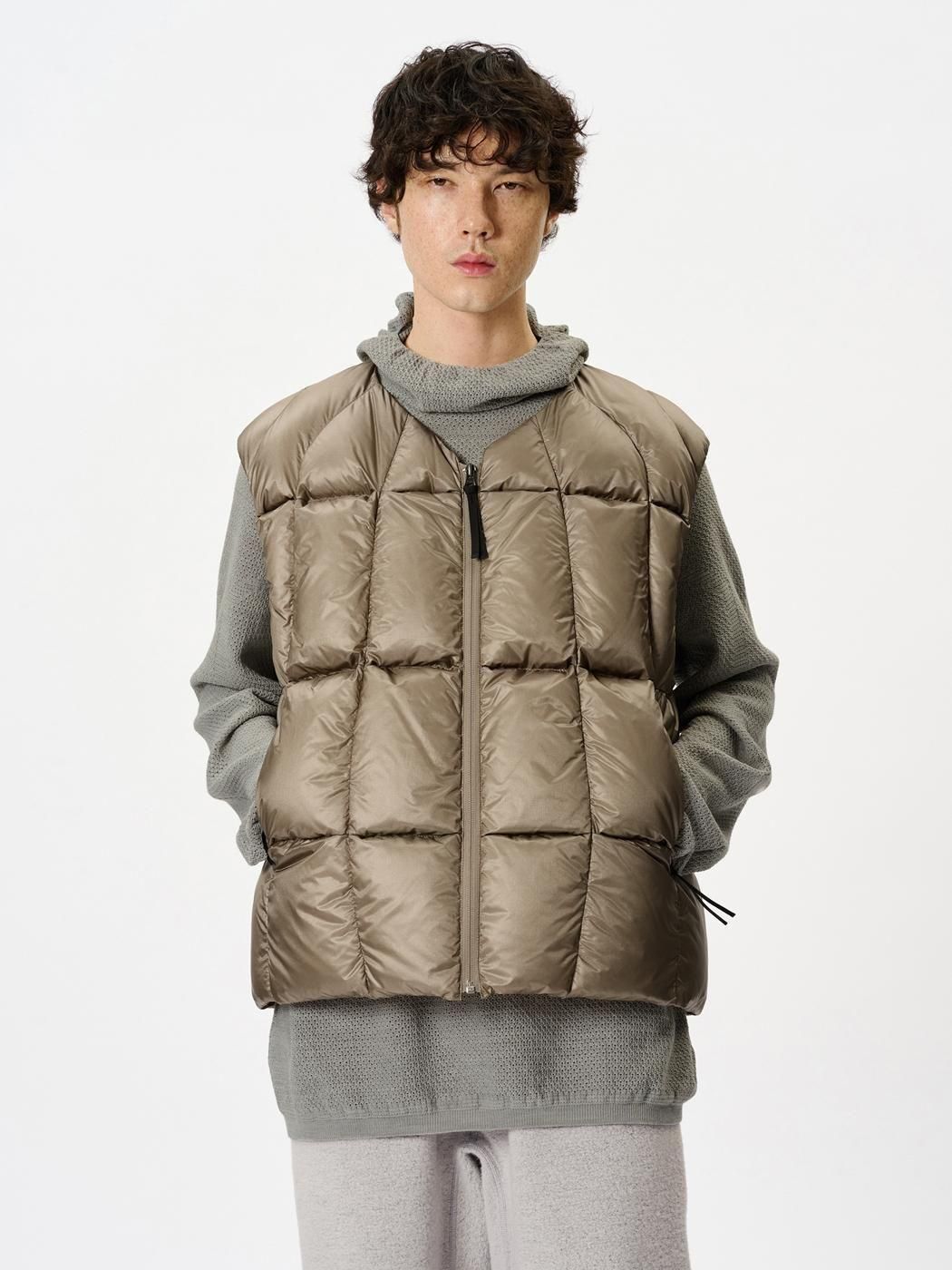 Goldwin0 * GZ25303 THREE DIMENSIONAL DOWN LIGHT VEST(2色展開