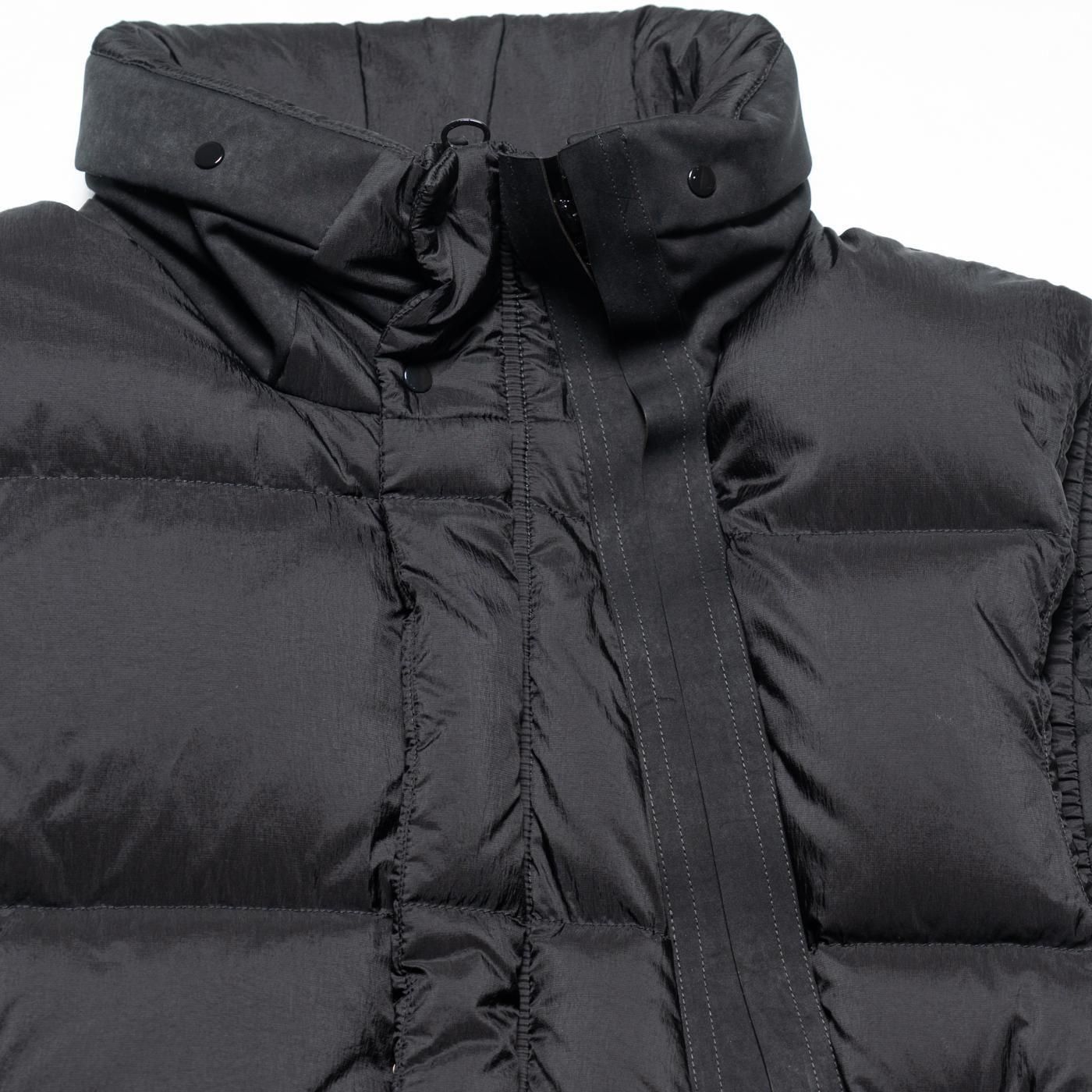 Ten-c * 25CTCUX03003 ANTARCTIC COMBO DOWN VEST * Black(999)