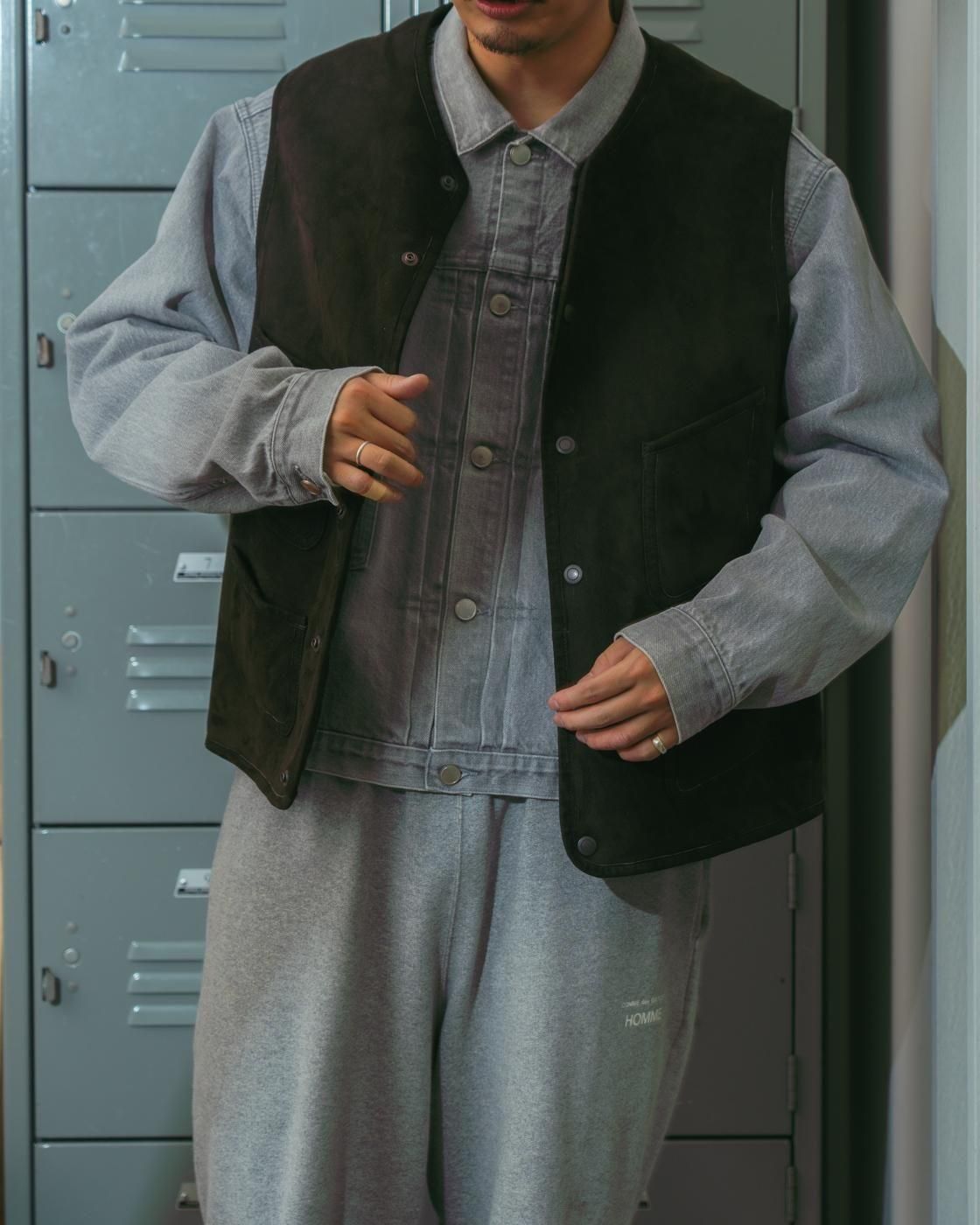 Unlikely * U25F-06-0002 Unlikely Shearling Work Vest * DarkBrown