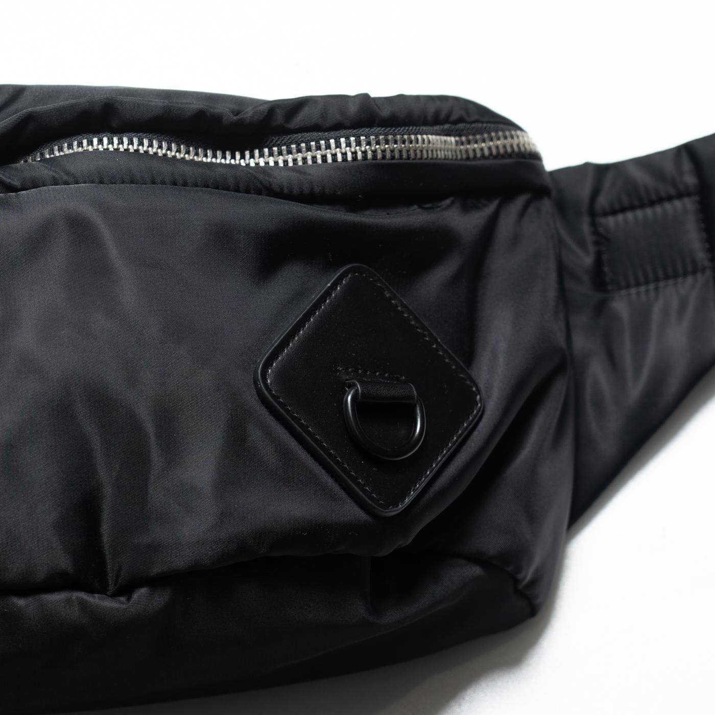 PEACEMAKER oamc * PADDED WAISTBAG(2色展開)