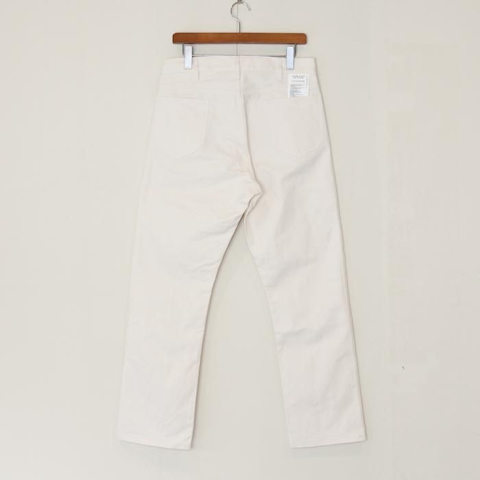 TUKISOLD OUT * Cowboy Pants * Ecru
