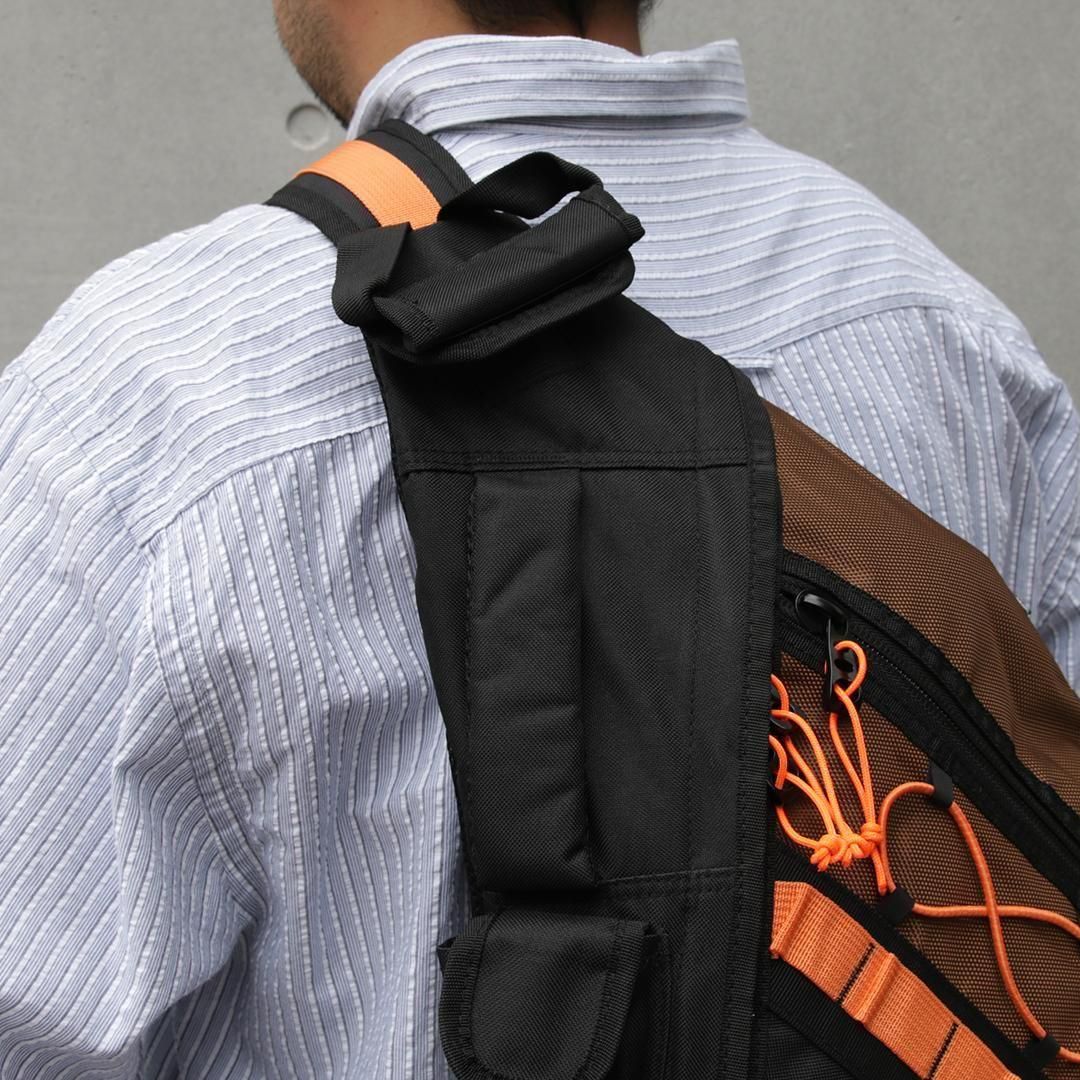 ★ライフウォーク★Square 2 Pocket Sling Bag★スリングバッグ ☆ライフウォーク☆Square 2 Pocket Sling Bag☆スリングバッグ