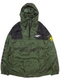 <img class='new_mark_img1' src='https://img.shop-pro.jp/img/new/icons8.gif' style='border:none;display:inline;margin:0px;padding:0px;width:auto;' />[MANIC DEE] TRAPPED ANORAK NYLON PARKA JKT
