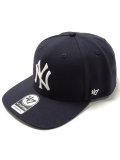 <img class='new_mark_img1' src='https://img.shop-pro.jp/img/new/icons56.gif' style='border:none;display:inline;margin:0px;padding:0px;width:auto;' />[47Brand] Yankees Sure Shot ’47 CAPTAIN