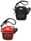 <img class='new_mark_img1' src='https://img.shop-pro.jp/img/new/icons56.gif' style='border:none;display:inline;margin:0px;padding:0px;width:auto;' />[DOPE] CLASSIC LOGO SLING BAG