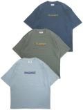 <img class='new_mark_img1' src='https://img.shop-pro.jp/img/new/icons8.gif' style='border:none;display:inline;margin:0px;padding:0px;width:auto;' />[FLASH POINT] THROW UP ONE LOGO Magnum Weight Big Tee(MB/SG/AB)