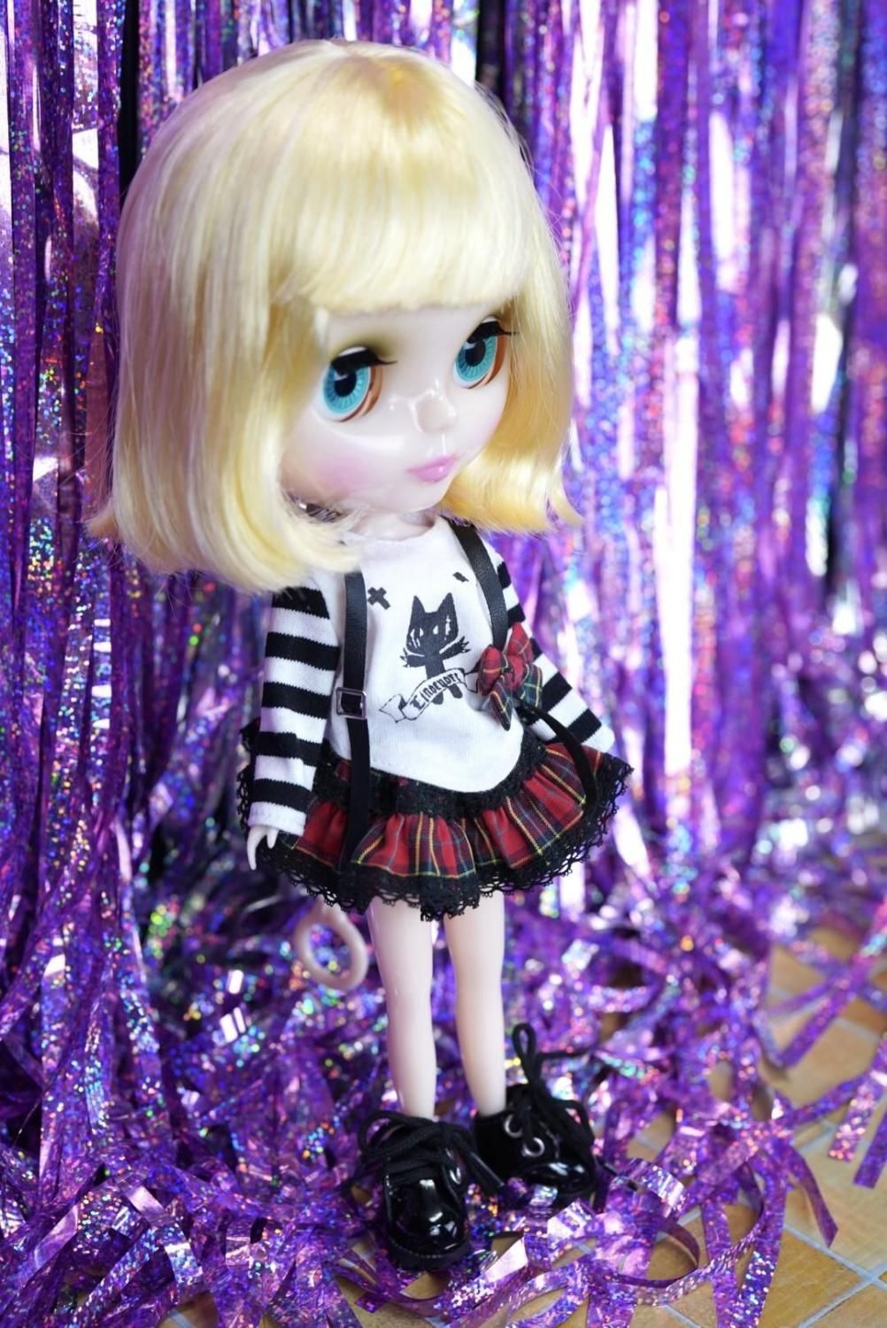 ブライス・シチリアの追憶・一万回の脱出計画サイズ ネコプリントロンT