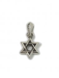 CHROMEHEARTS/Star of David Charm<img class='new_mark_img2' src='https://img.shop-pro.jp/img/new/icons50.gif' style='border:none;display:inline;margin:0px;padding:0px;width:auto;' />