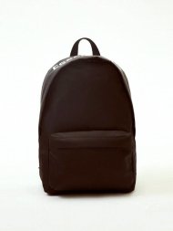 FOG ESSENTIALS/Graphic Backpack<img class='new_mark_img2' src='https://img.shop-pro.jp/img/new/icons50.gif' style='border:none;display:inline;margin:0px;padding:0px;width:auto;' />