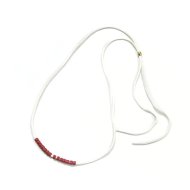 TMT/DEERSKIN BEADS CUSTOM NECKLACE／WHITE<img class='new_mark_img2' src='https://img.shop-pro.jp/img/new/icons1.gif' style='border:none;display:inline;margin:0px;padding:0px;width:auto;' />