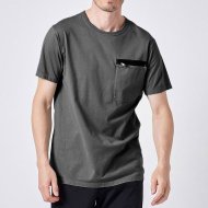 Junhashimoto/ZIP POCKET T(CHACOAL)<img class='new_mark_img2' src='https://img.shop-pro.jp/img/new/icons1.gif' style='border:none;display:inline;margin:0px;padding:0px;width:auto;' />