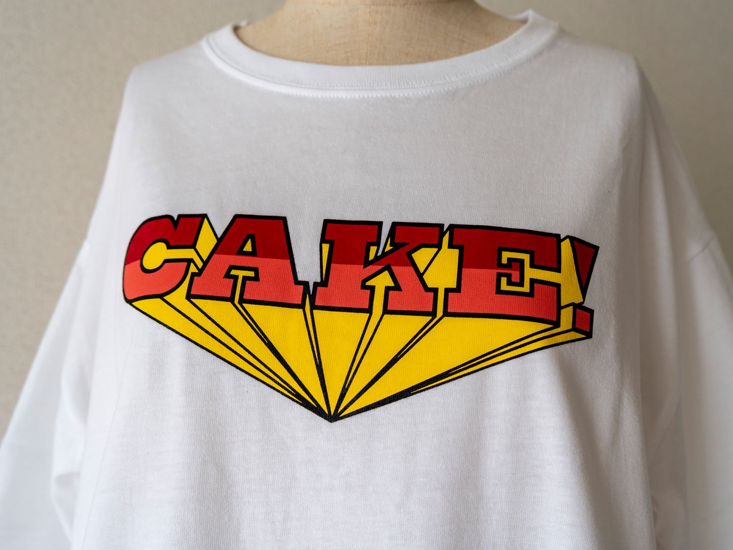 <img class='new_mark_img1' src='https://img.shop-pro.jp/img/new/icons21.gif' style='border:none;display:inline;margin:0px;padding:0px;width:auto;' />T-ShirtCAKE!