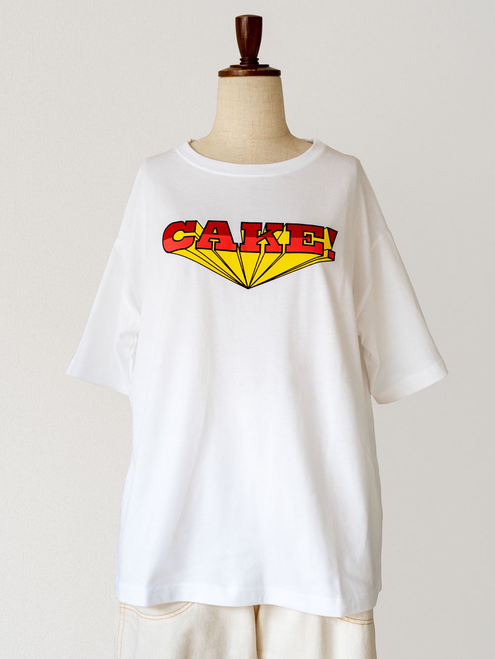 <img class='new_mark_img1' src='https://img.shop-pro.jp/img/new/icons21.gif' style='border:none;display:inline;margin:0px;padding:0px;width:auto;' />T-Shirt「CAKE!」