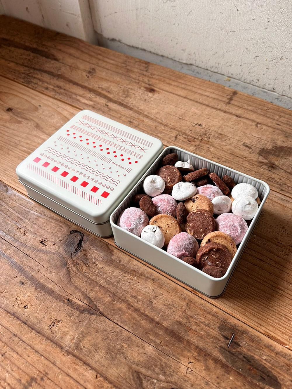 チョコクッキー缶<img class='new_mark_img2' src='https://img.shop-pro.jp/img/new/icons8.gif' style='border:none;display:inline;margin:0px;padding:0px;width:auto;' />