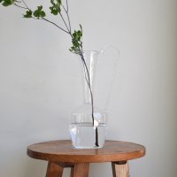 送料無料 インテリアアート・ガラスベース ハンドル フラワーベース ガラス 装飾 ディスプレイ 花瓶 一輪挿し 北欧 雑貨 置物 ガラス瓶 瓶 自然 ナチュラル