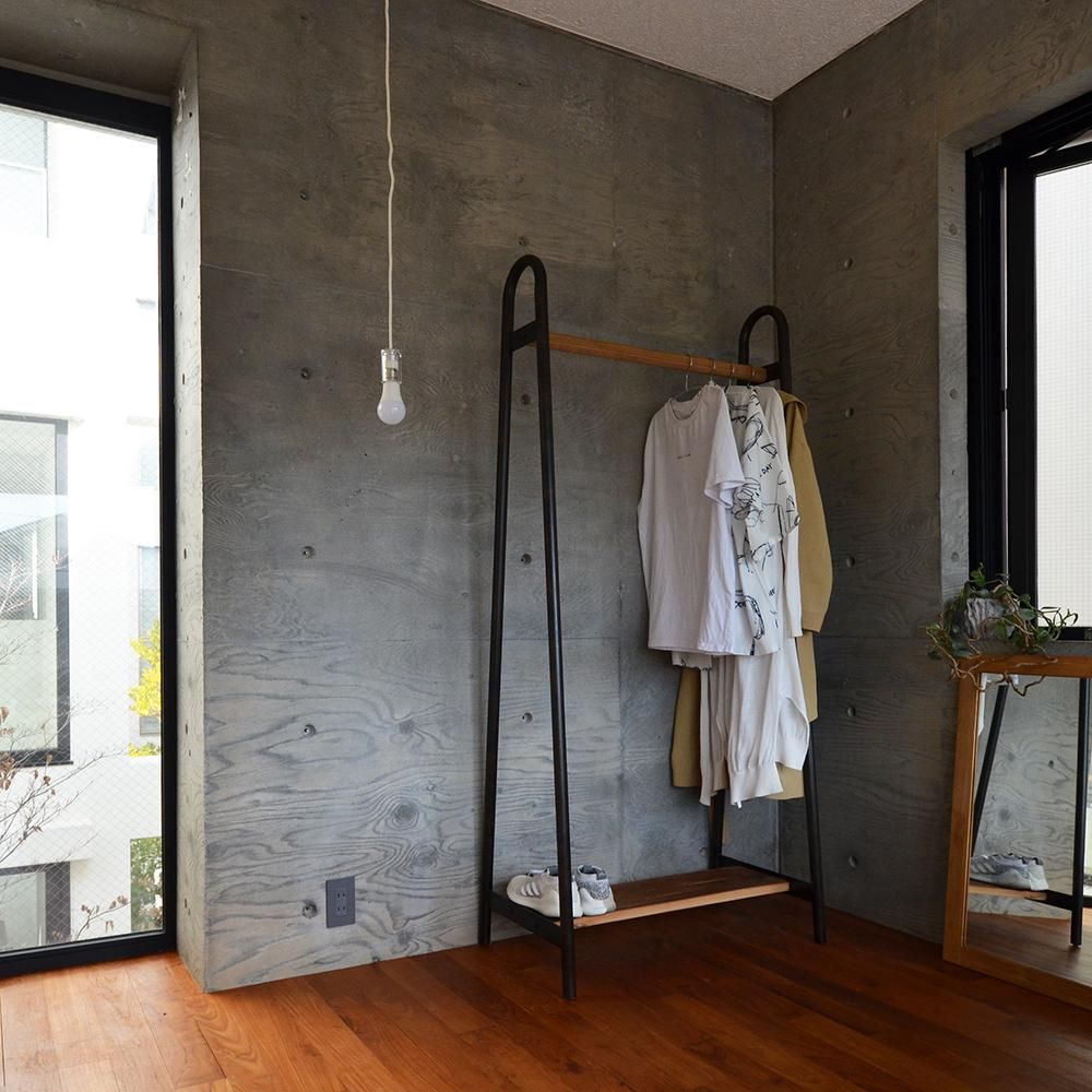 オールドエルム・ハンガーラック〉│ヴィンテージ＆リゾート