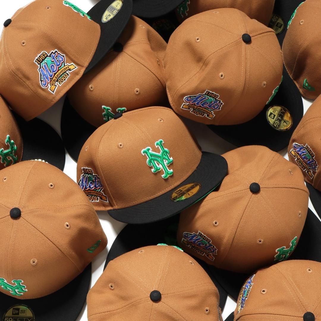 fitted cap brown