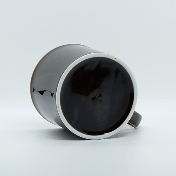 Jonas Lindholm／Axel マグカップ（ブラウン）- dieci｜online shop