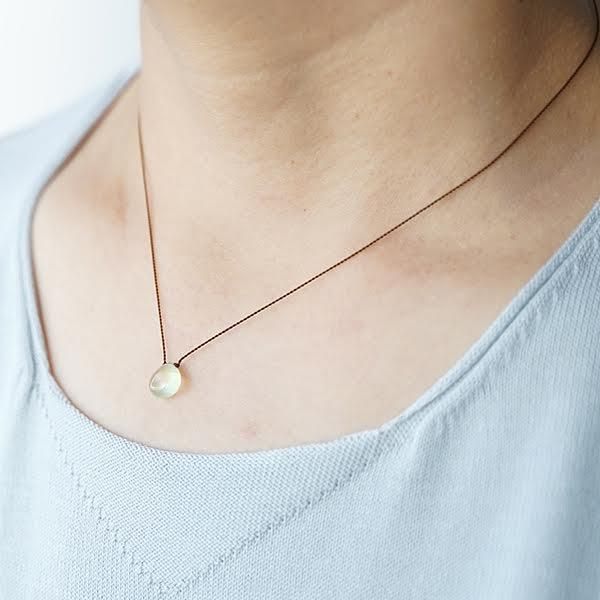 Margaret Solow（マーガレット・ソロウ）Smooth Stone Necklace