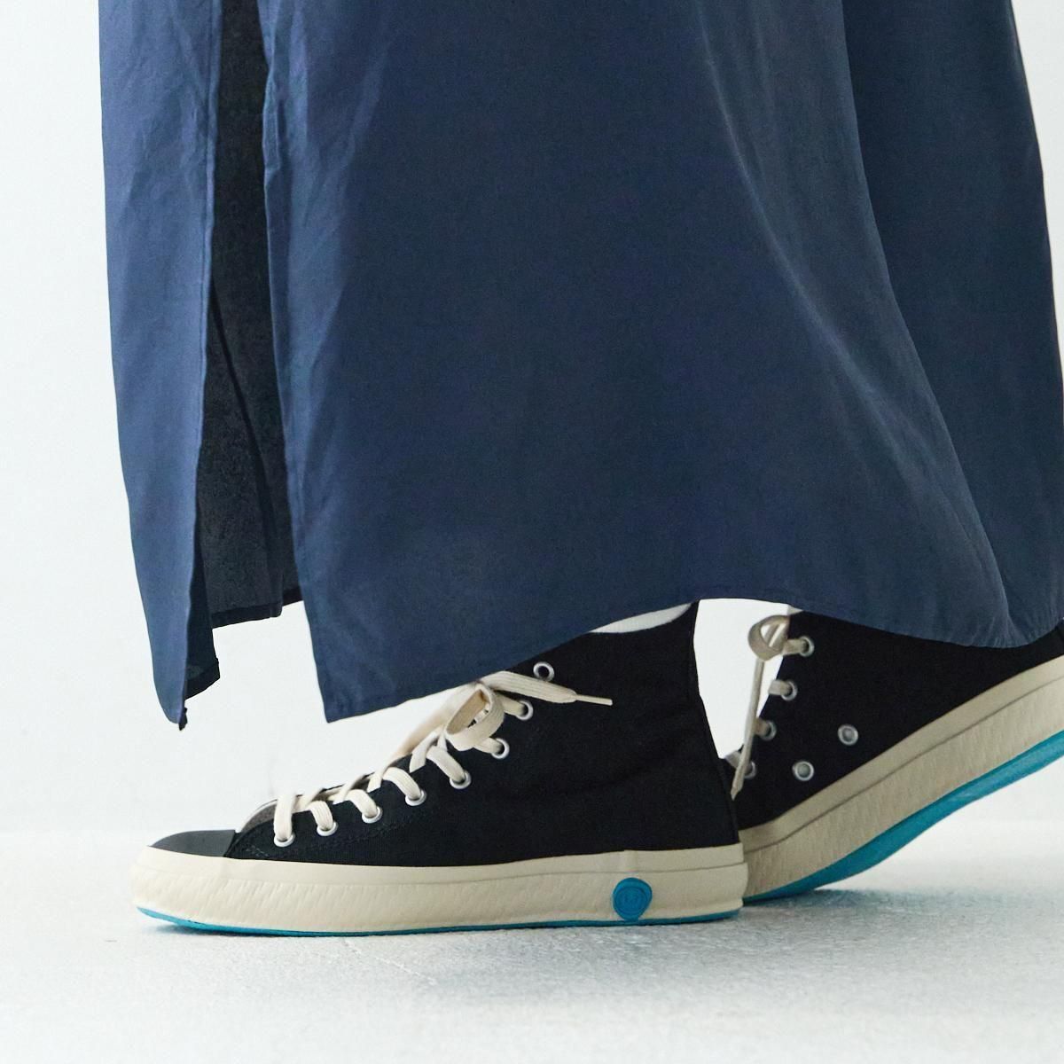 少女時代テヨン スニーカー HIGH-TOP SHOES LIKE POTTERY high cut sneaker(WHITE/BLACK)ムーンスター