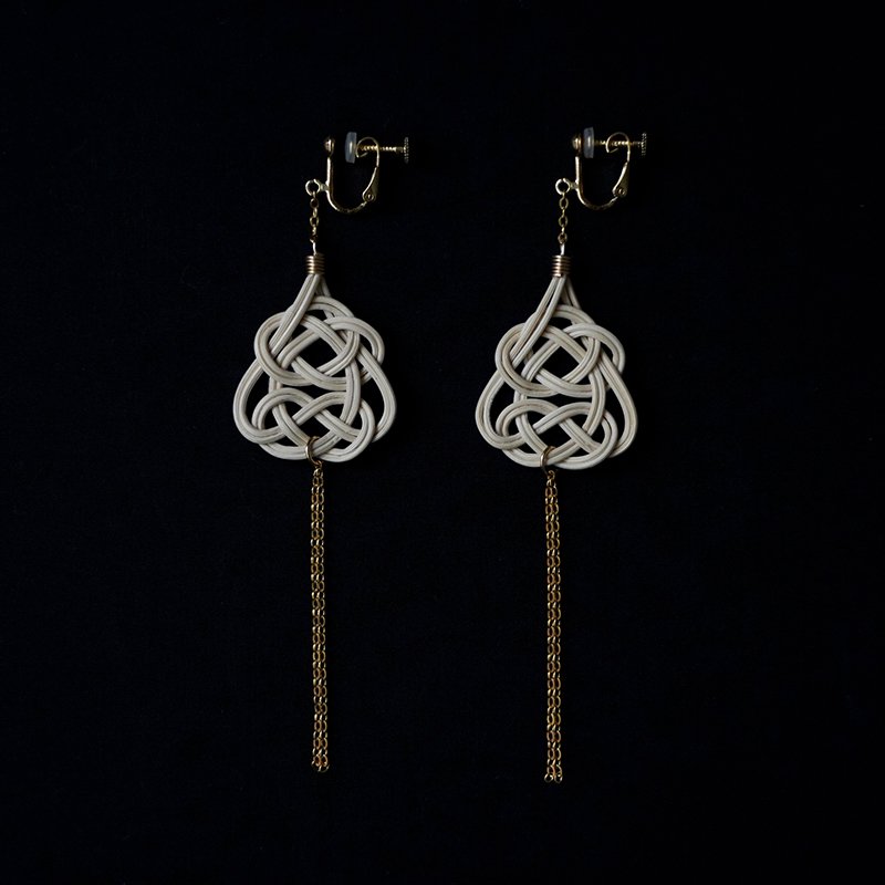 SIRISIRI/ARABESQUE Earrings 1