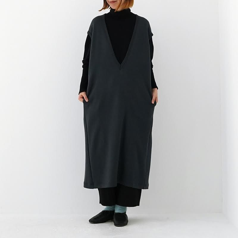 ゴーシュ / スーパー120's 裏毛Vネックノースリーブワンピース 23AW