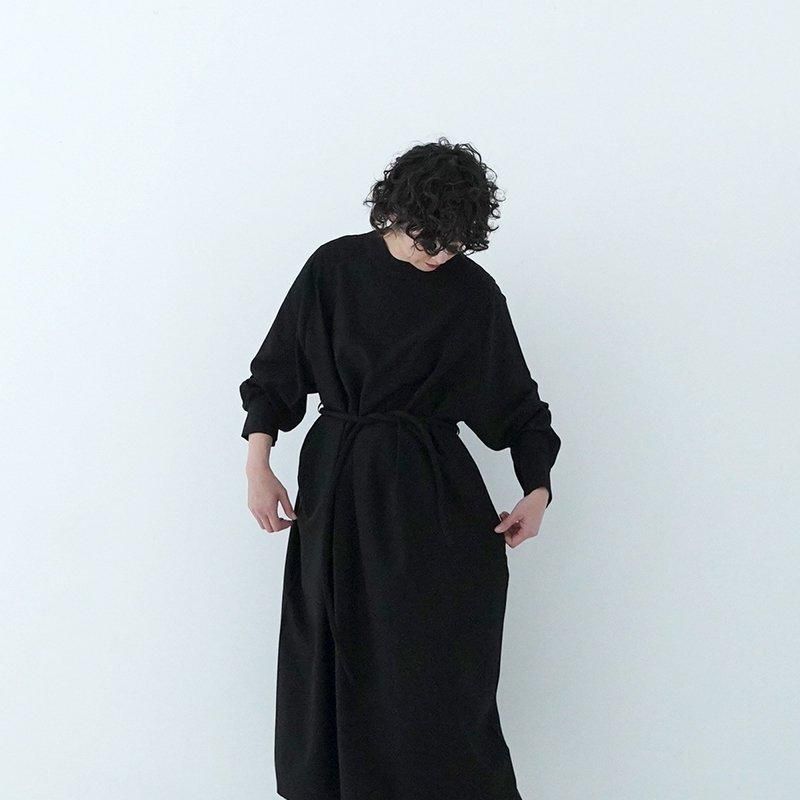 himukashi ヒムカシ　ブラック ロングワンピース 長袖 himukashi ヒムカシ ブラック ロングワンピース 長袖