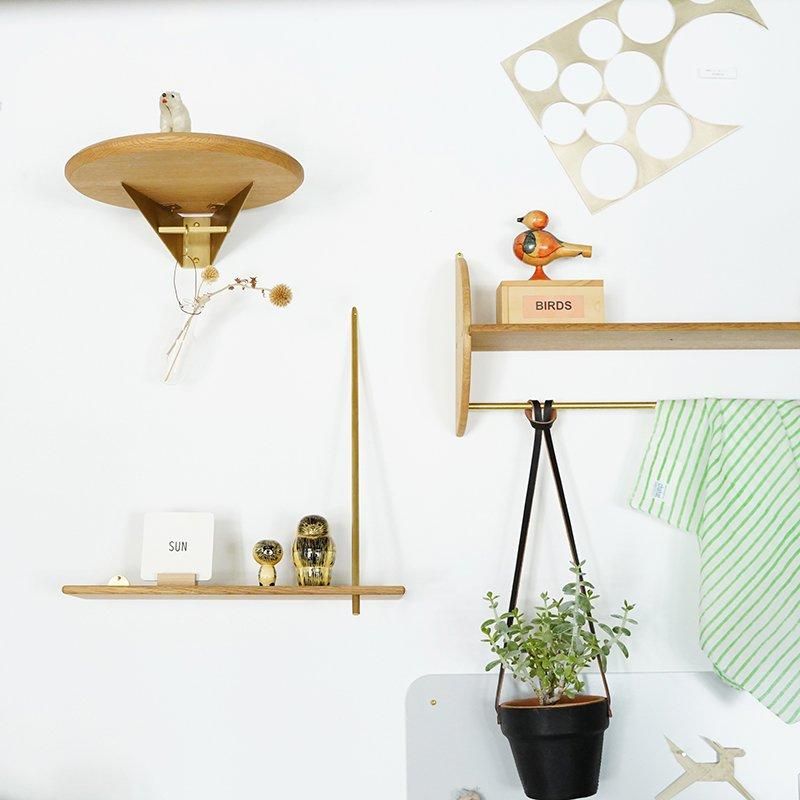 Magical Furniture/One pole shelf