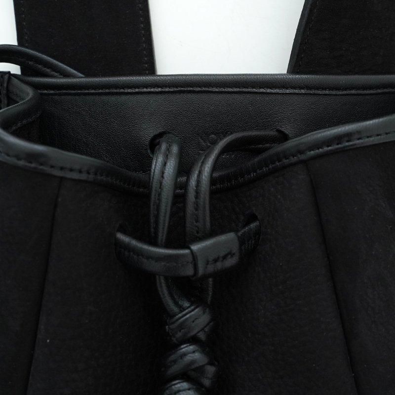 NOWHOW CHUCK グリーン　レザー　巾着 NOWHOW/SLING