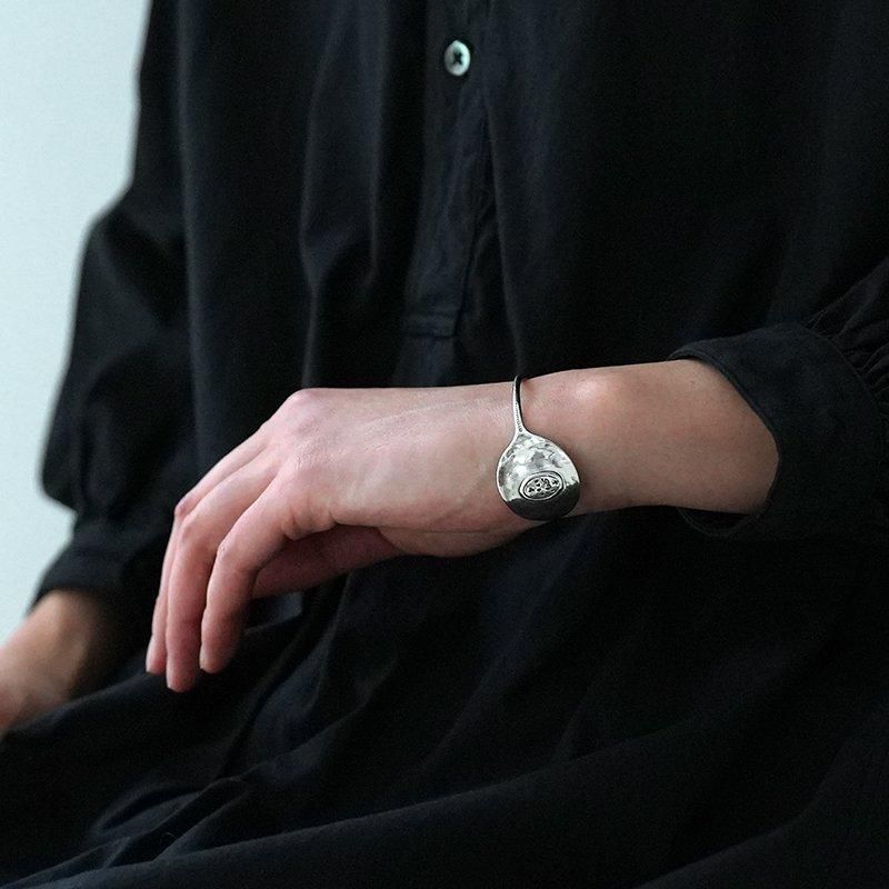 Atelier dantanアトリエダンタン　スプーンバングル ルヴィーブル ダンタンの風景- Revivre Antique Spoon Bangle – | D.E.F.COMPANY