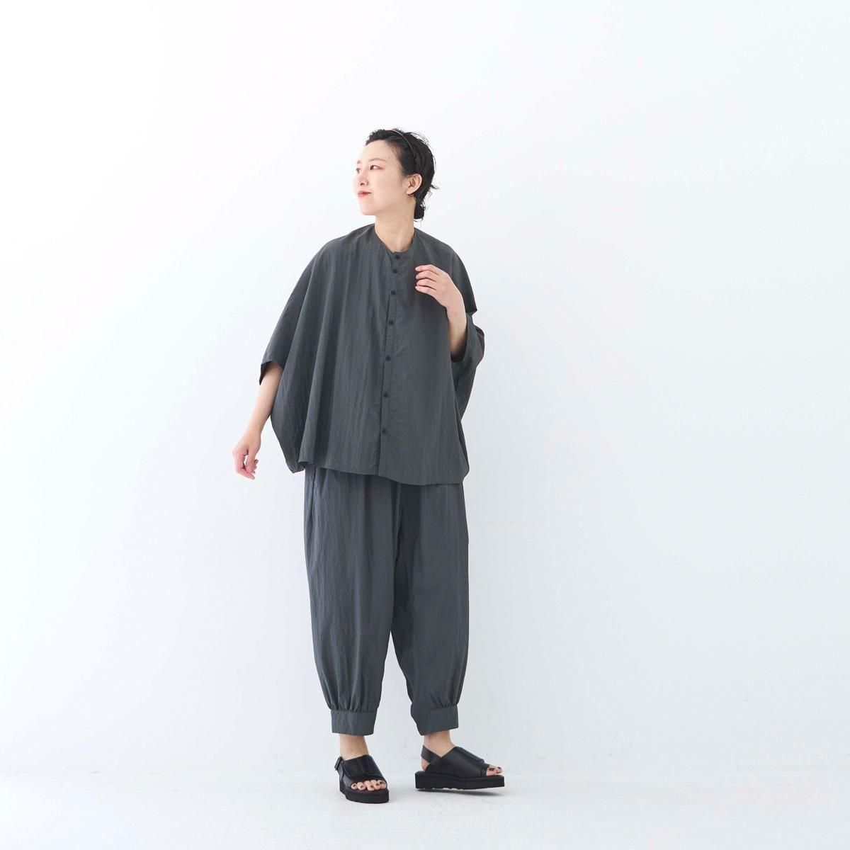 美品 NO CONTROL AIR 強撚ポリエステル ギャザーアラジンパンツ NO CONTROL AIR (ノーコントロールエアー) 追撚ポリエステル