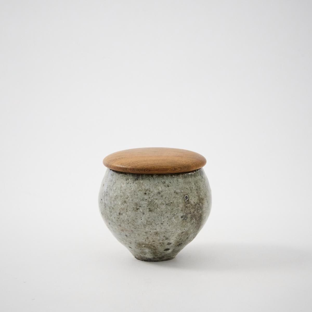 八田亨 人気の塩壺 蓋物 八田亨／白掛塩壺(S) - dieci｜online shop