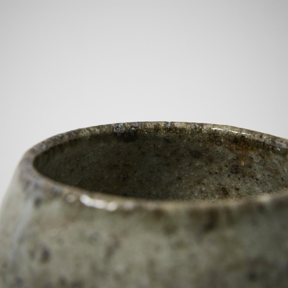 陶器　壺 素焼きっぽい 陶器の壺