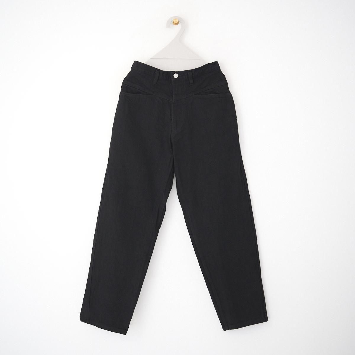 COMOLI /ブラックデニム テーパードパンツ dieci｜online shop